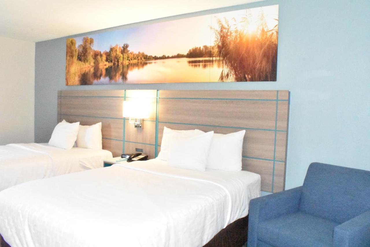 Clarion Pointe Vidalia - Lyons West Hotel Екстериор снимка