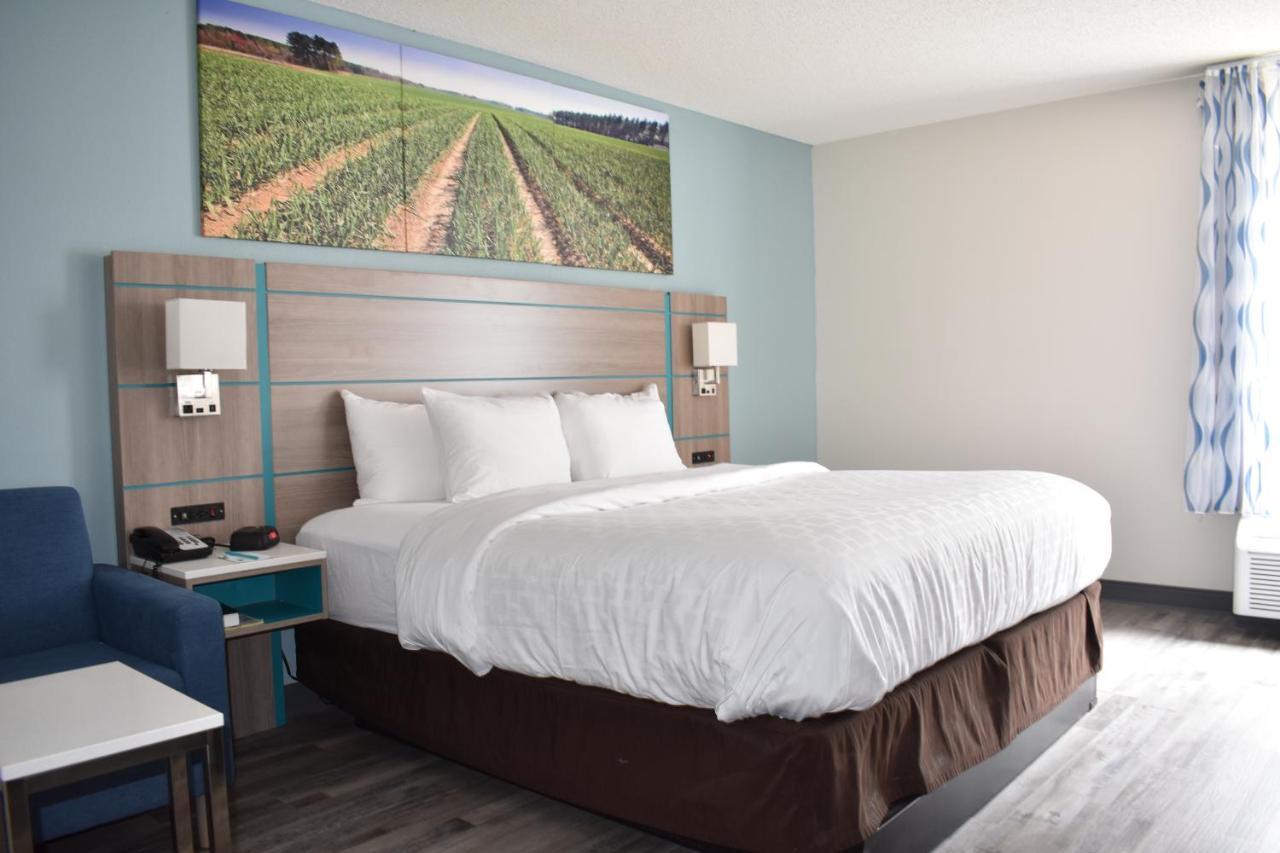 Clarion Pointe Vidalia - Lyons West Hotel Екстериор снимка
