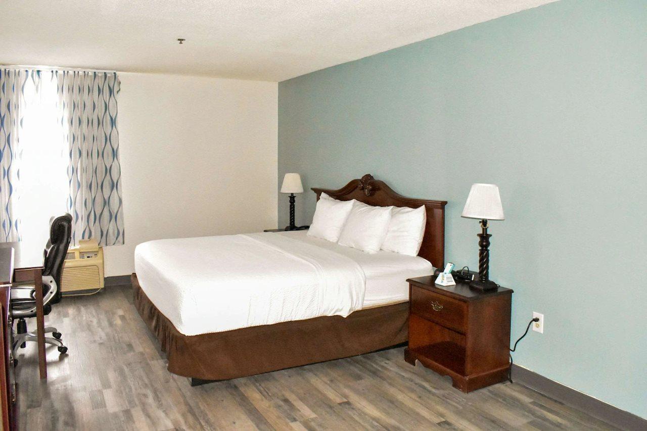 Clarion Pointe Vidalia - Lyons West Hotel Екстериор снимка
