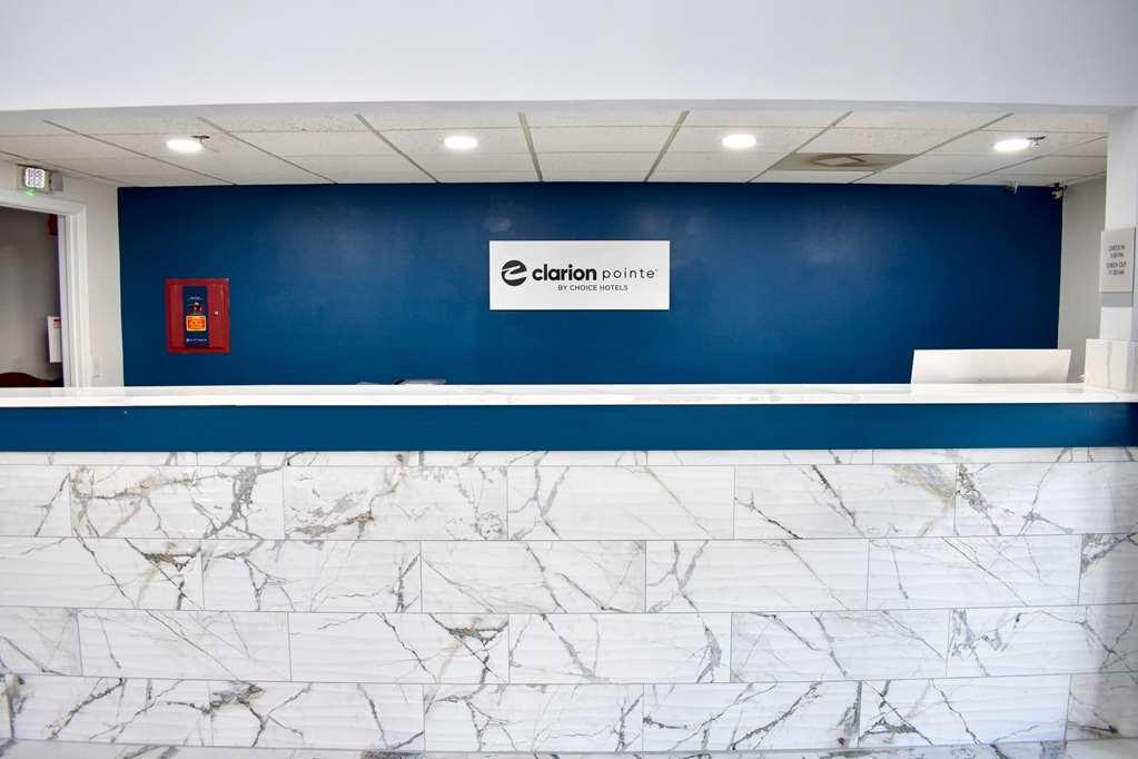 Clarion Pointe Vidalia - Lyons West Hotel Интериор снимка