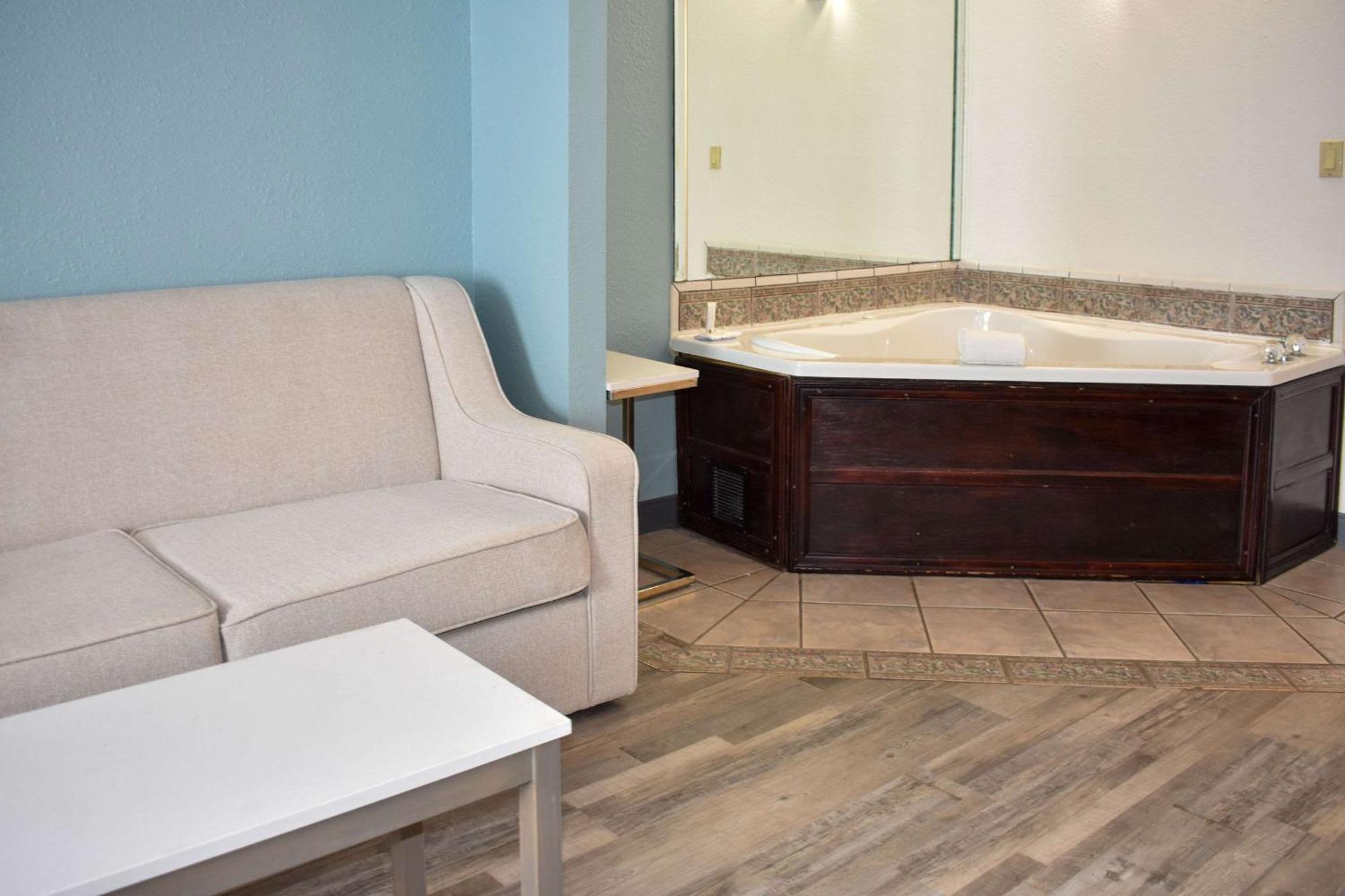 Clarion Pointe Vidalia - Lyons West Hotel Екстериор снимка